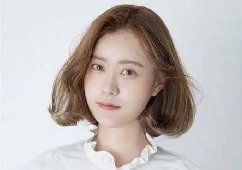 种短头发好看的女生小编教你技巧女生做 短发发型,什么样的款式比较好