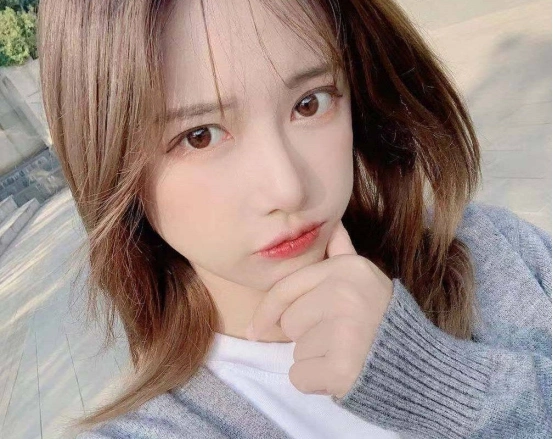 虎牙丸子呦新歌出炉,只比广寒宫更好听,让人超想火速看直播!