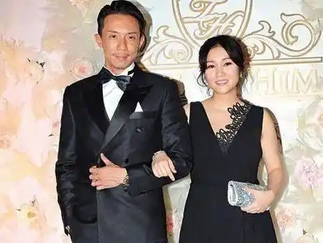 见证着母爱的伟大,作为老公的张继聪,除了努力赚奶粉钱,及声言为老婆