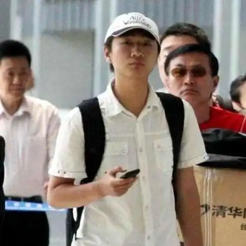 陈佩斯儿子陈大愚结婚 眉目神似父亲喜感十足