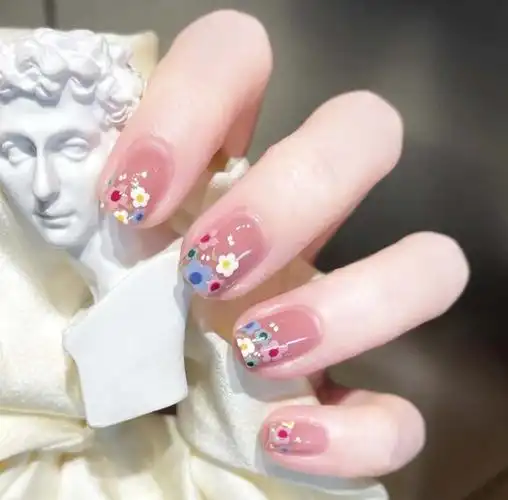 好看的春天花朵手绘美甲,图片,短指甲-lomo美甲