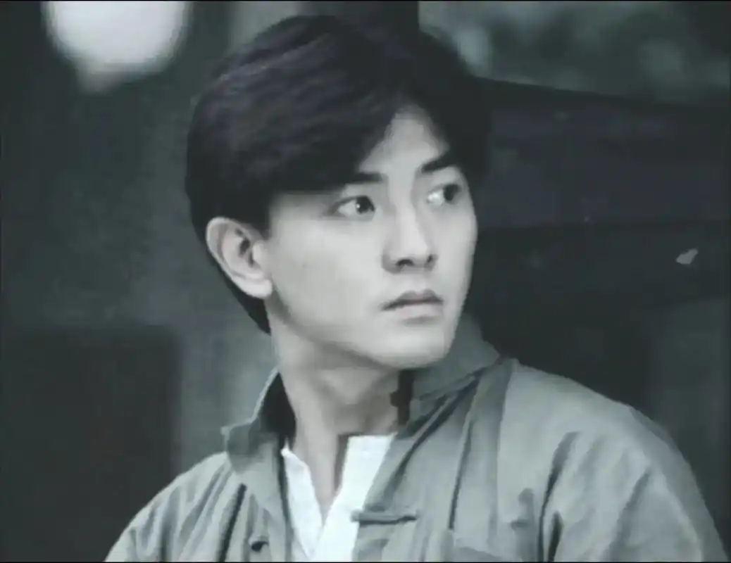 超级古早的伊面.#没见过系列 #郑伊健 #青涩时光 #时代 - 抖音