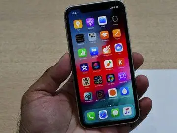 白色苹果iphone 9手机整体外观图片大全_苹果iphone 9图片_手机中国