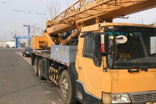 出售2009年柳工20吨汽车吊