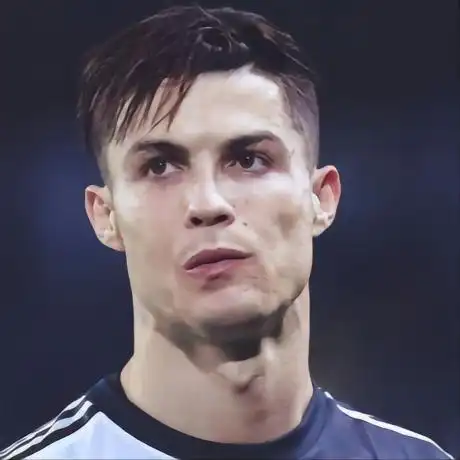 足球老照片时光飞逝这应该是c罗最帅的一张