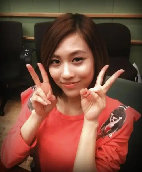 佳霏909891我们孟佳王霏霏古早时期9415两个宝贝95#孟佳