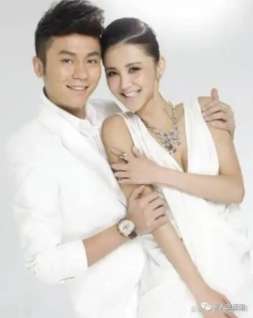 同是王志飞的基因,李健和张定涵的孩子,却活成了完全相反的样子_儿子