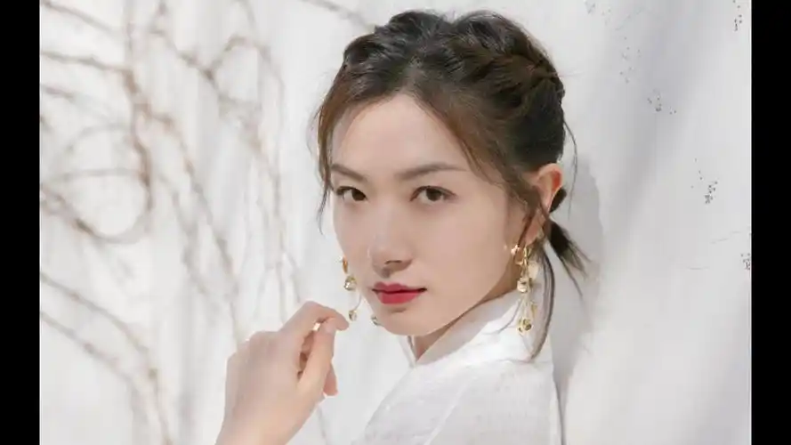 【万茜写真汇总】裙摆翩然,清新春色(人潮汹涌宣传活动2021-3)