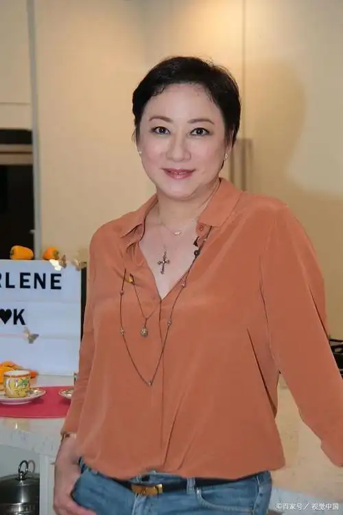 谢宁:从香港小姐到老戏骨,她的演艺之路有多不易?