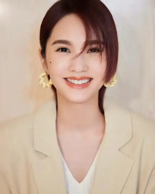 炼金术师 的想法: 歌手——杨丞琳 | 杨丞琳(rainie yang),1984年6月4