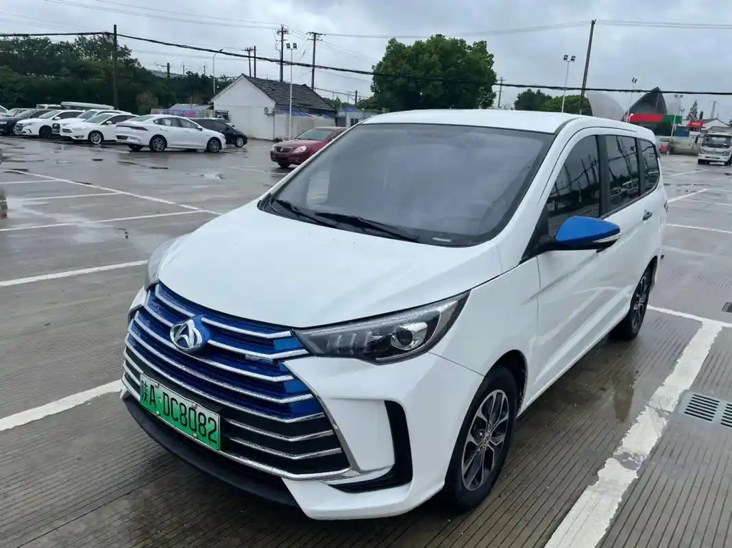 欧尚商务6座长行新能源