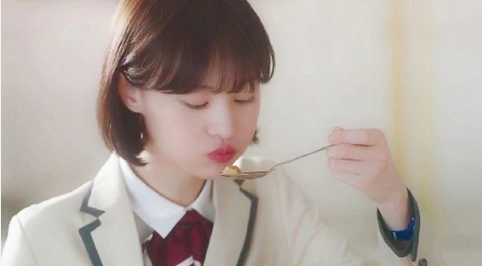 夏至未至郑爽立夏高清剧照2017郑爽夏至未至短发图片最新版