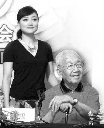 庄奴为"小邓丽君"写情歌