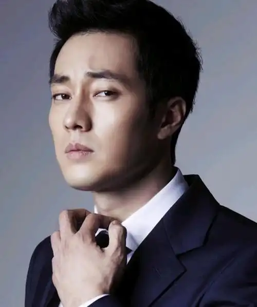 韩国男神苏志燮于电竞女神赵恩静结婚