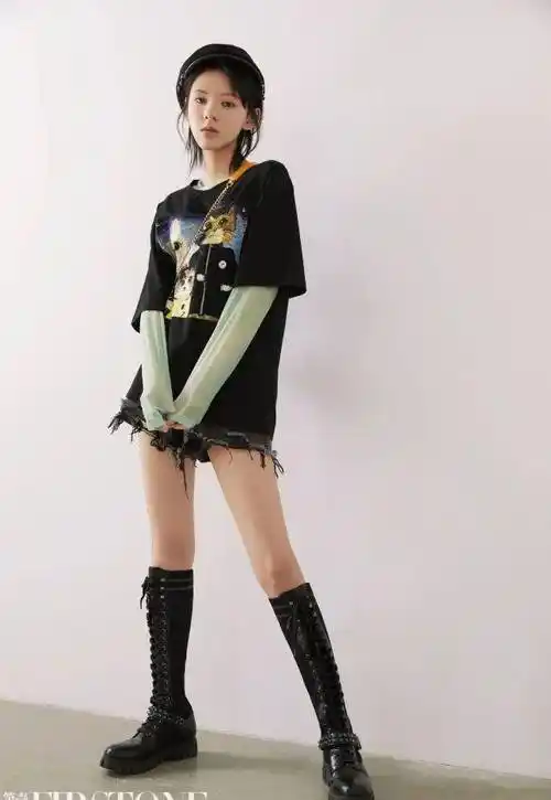 张予曦现身机场!