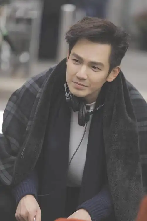 钟汉良被爆离婚,女方净身出户,网友:他什么时候结婚的?