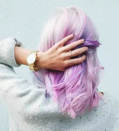 浅紫色挑染 # ▼主要以牛奶白为基底,慢慢已渐层染由浅至深,另外