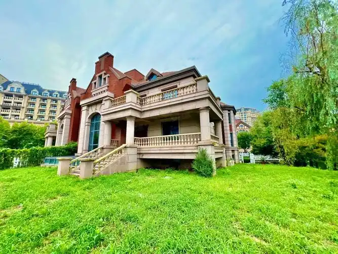 青岛印象金沙滩(别墅)5室3厅4卫446㎡东2200万