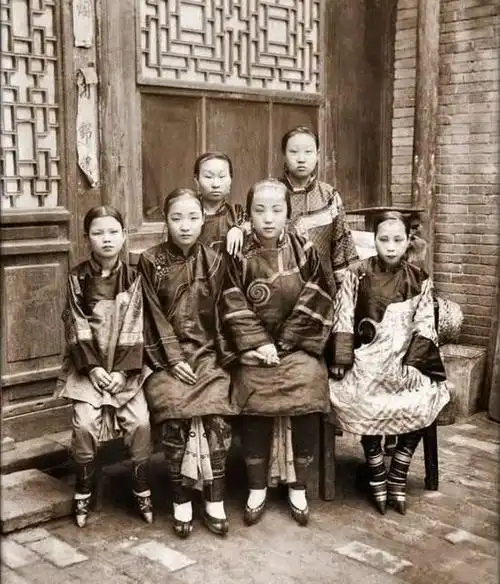 清末时期的贵族老照片