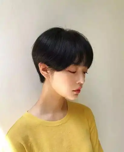 剪短发的女生都很有气质