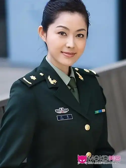 最美女军装照片