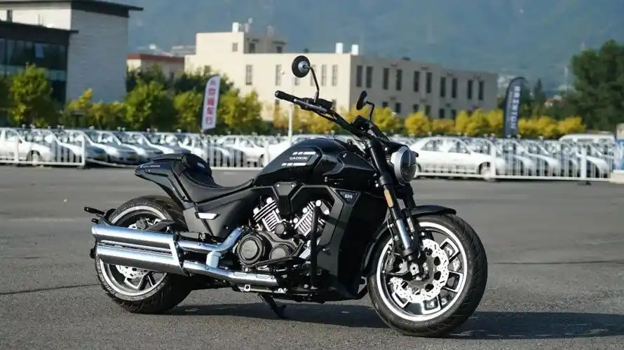 国产公升级巡航高金雷神thor1000初体验 - 摩托车二手网