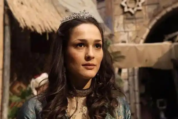 塔吉克斯坦女演员不只有颜值