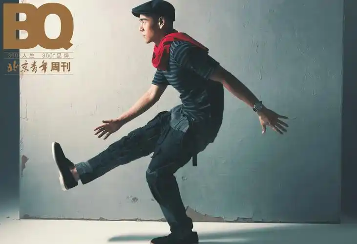 彭于晏搞怪表情登杂志封面 自称《爱》第一反派