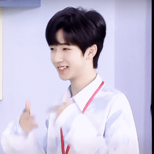 三日雨·贺峻霖 的微博: 贺峻霖 #时代少年团镜头# ‖20201. weioo.