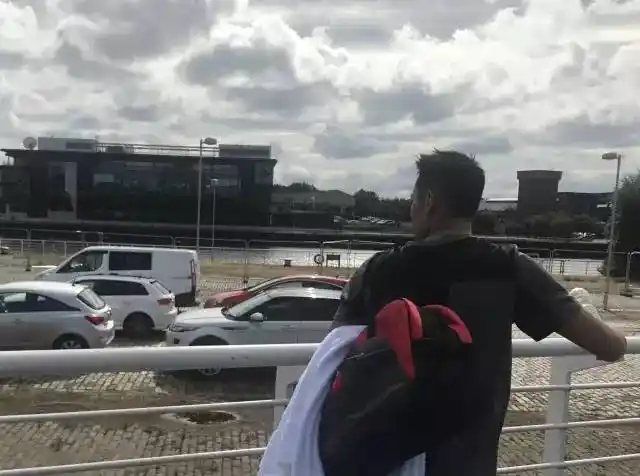 体育 正文 眺望远方时林丹的背影 返回搜             责任编辑