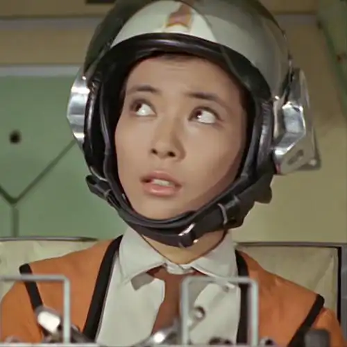 爱迪奥特曼的女演员(虽然奥特曼是男生的光但是里面的女生也很美呢)