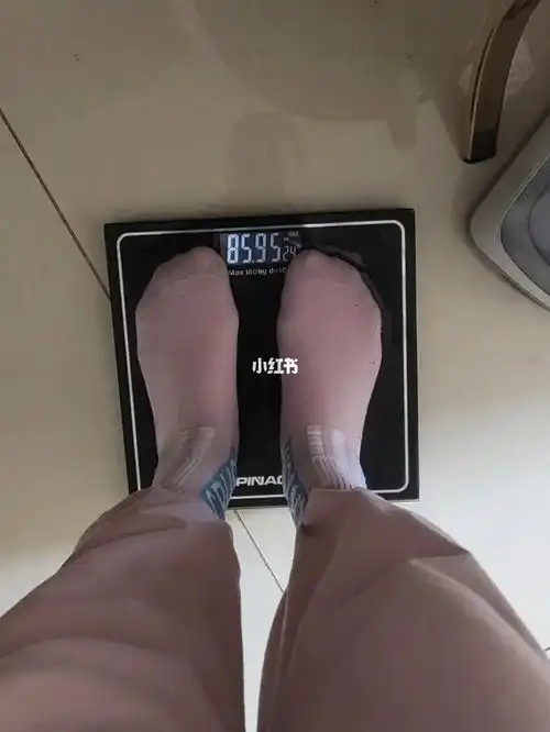 孕前体重97产后三个月85