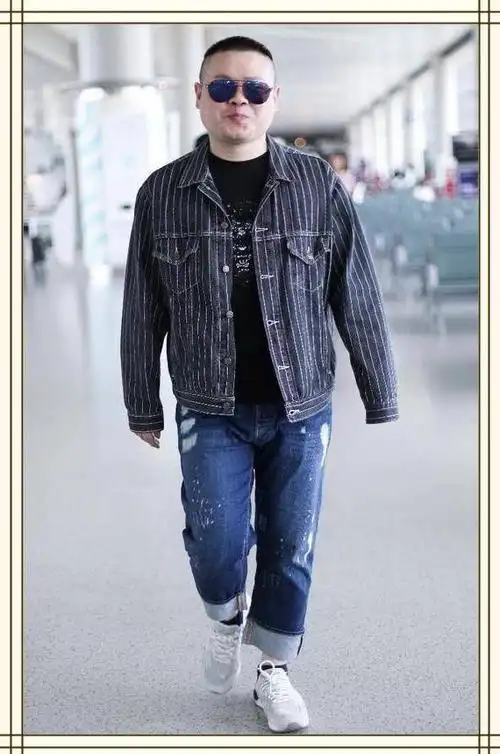 岳云鹏这个撞衫玩大了!竟与帕丁森同穿一件牛仔外套,网友:尴尬