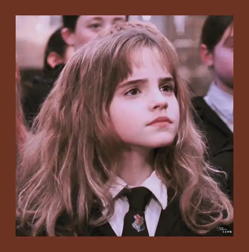 与月光照耀下,偏爱世俗繁星.#哈利波特 #赫敏 #头像 - 抖音