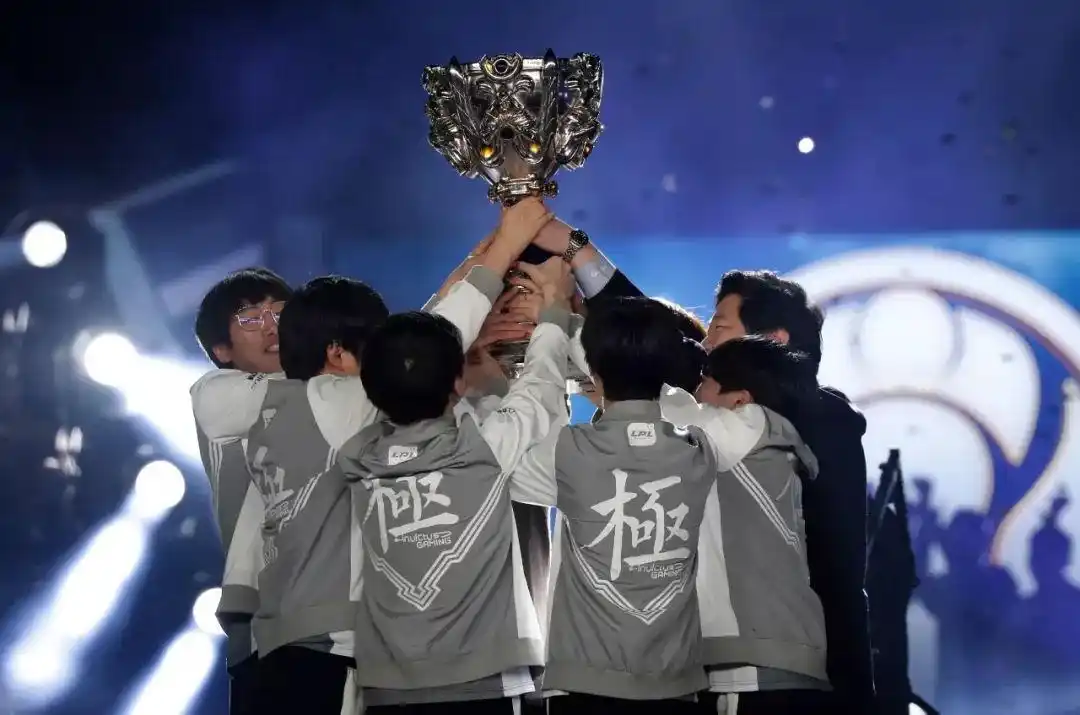 ig夺冠王思聪的精神弑父