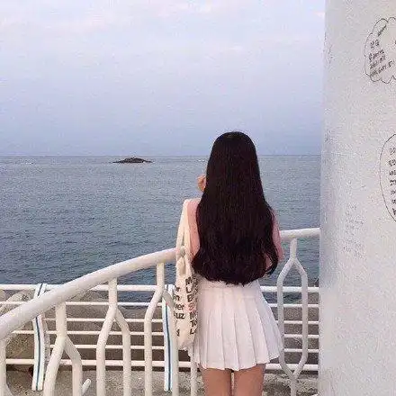 女生头像第三波(全部都是背影的哟) - qq头像 - zeze!啧啧