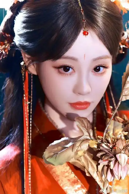 祝绪丹红衣古装写真 姐真的太适合红色了 我说你们粉丝吃的也太好了