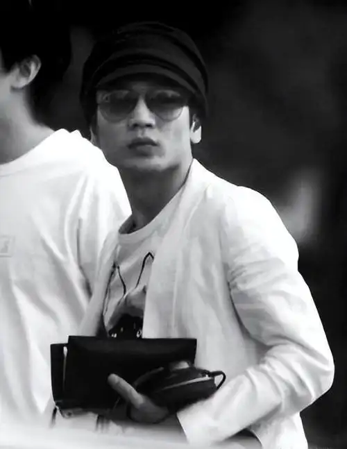 拼资产,泡女星,掀车战,曾经张狂的京城四少,谁才是人生赢家?