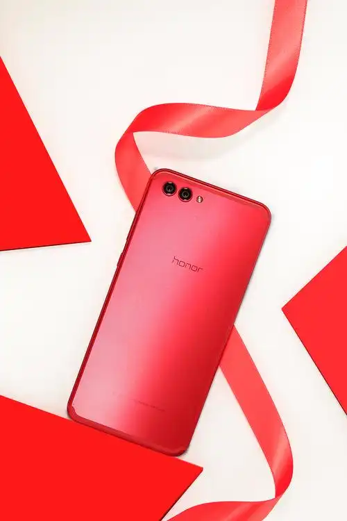 华为荣耀v10魅力红