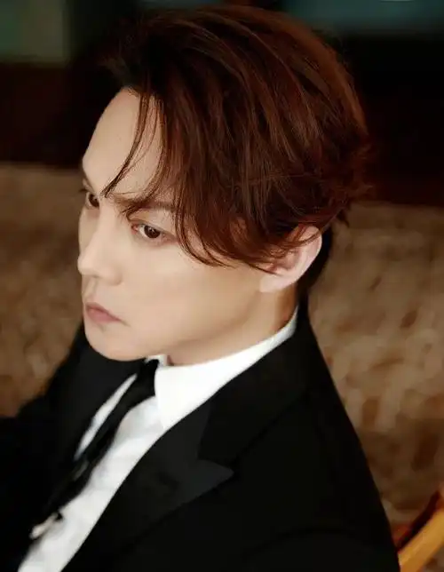 从喜剧龙套演到颠覆疯批角色只有时长不分大小尹正独家自述