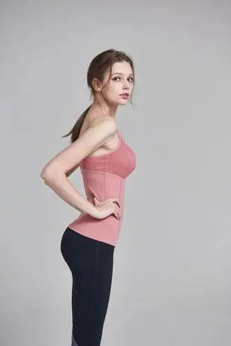 绘画参考各个角度的女性站姿参考人体参考