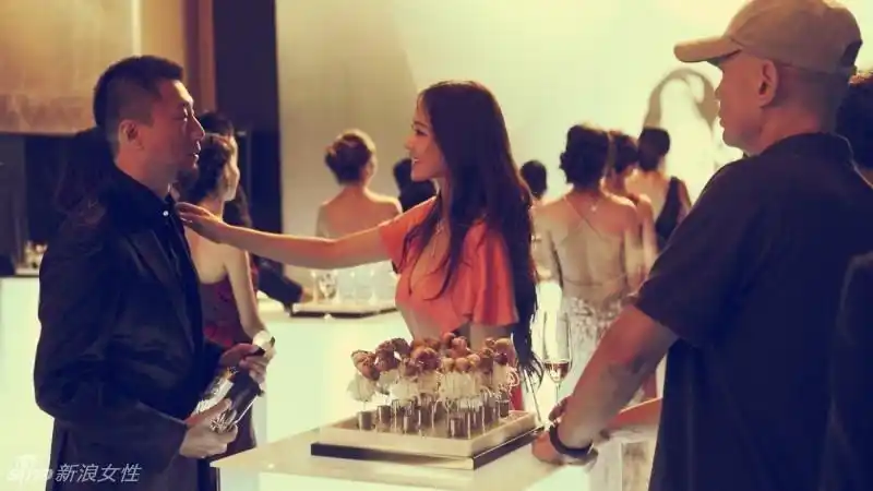 足球宝贝张馨予参演非诚勿扰2