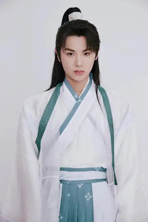 黄明昊你好星期六古装高马尾造型