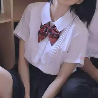 披头纱的情侣头像