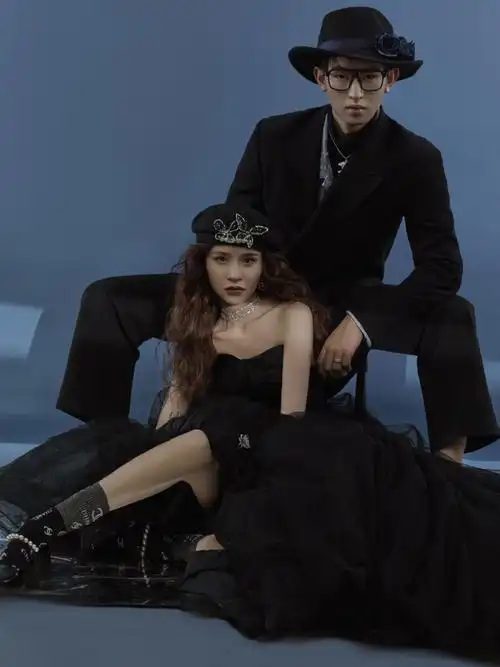 又拽又酷的杂志风婚纱照小众个性