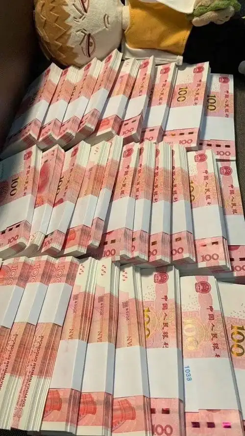 无水印壁纸丨新的一年愿你有钱暴富