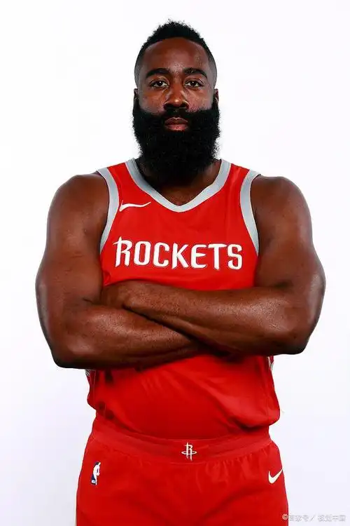 前十名包括勒布朗·詹姆斯,凯文·杜兰特,詹姆斯·哈登,拉塞尔·威斯