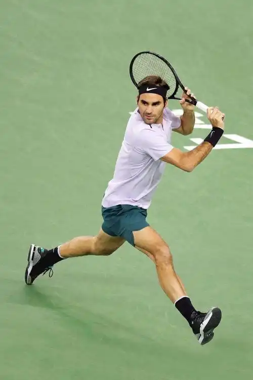 罗杰·费德勒远角球