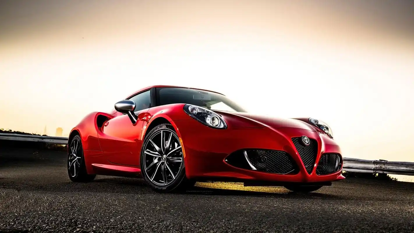 阿尔法罗密欧炫酷跑车高清图片桌面壁纸,汽车壁纸,跑车,高清,豪车