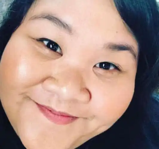 我很丑长得很丑还很作的女人我们班的一个女生长得很丑还很胖可老师很